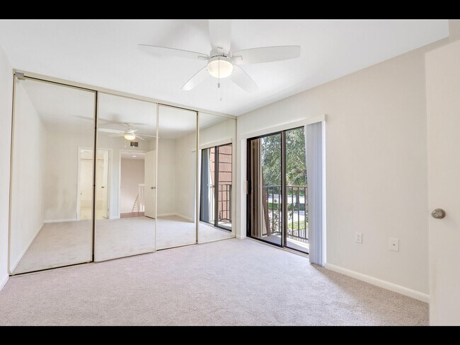 Building Photo - 2734 27th Ct