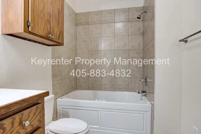 Building Photo - !!50 Percent off your 1st Months Rent!! Spacious 1BD/1BTH Apartment with a Private Balcony in the...