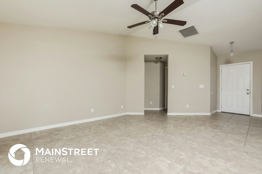 Building Photo - 549 Antelope Dr