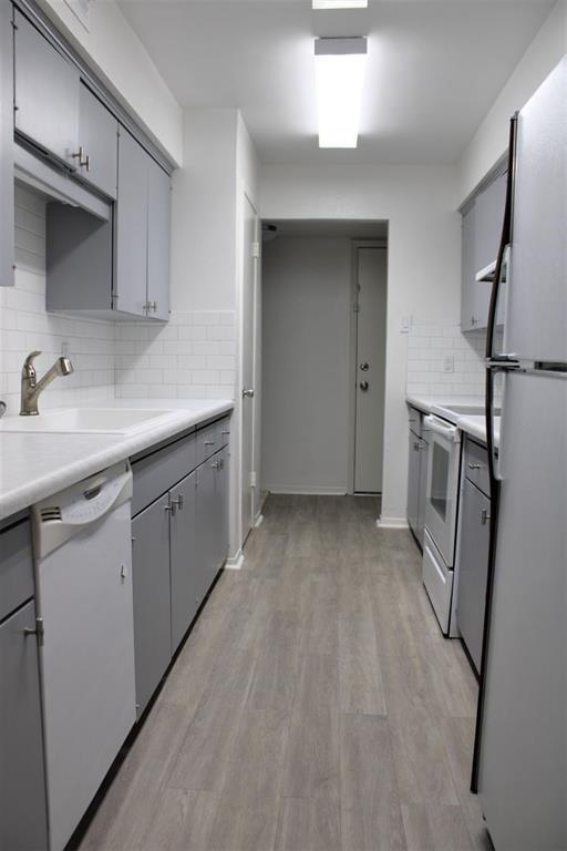 Building Photo - 6060 Birchbrook Dr