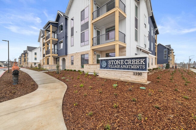 Building Photo - Stone Creek Village