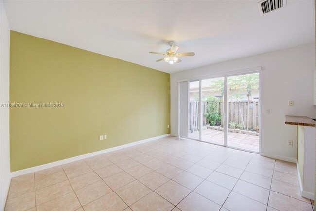 Building Photo - 12842 SW 135th St