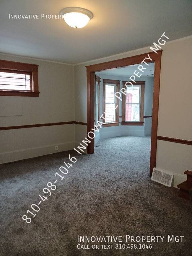 Building Photo - 325 N State Rd
