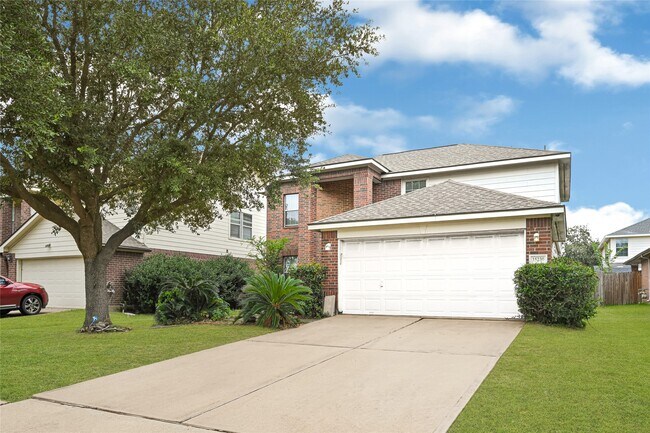 Primary Photo - 15230 Weeping Cedar Ln