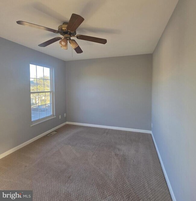 Building Photo - 12977 Abner Ave