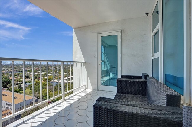 Building Photo - 1620 S Ocean Blvd