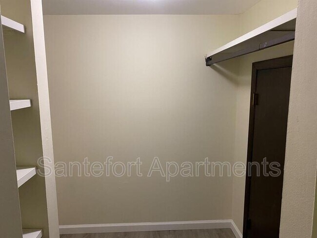 Building Photo - 5411 Haymeadow Ln