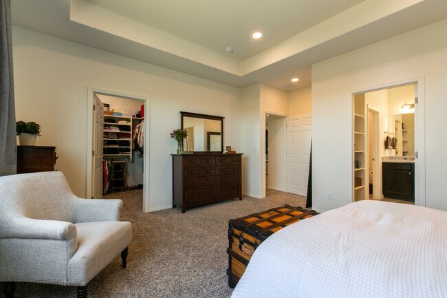 Building Photo - 2039 Lobo Trot Ct SE