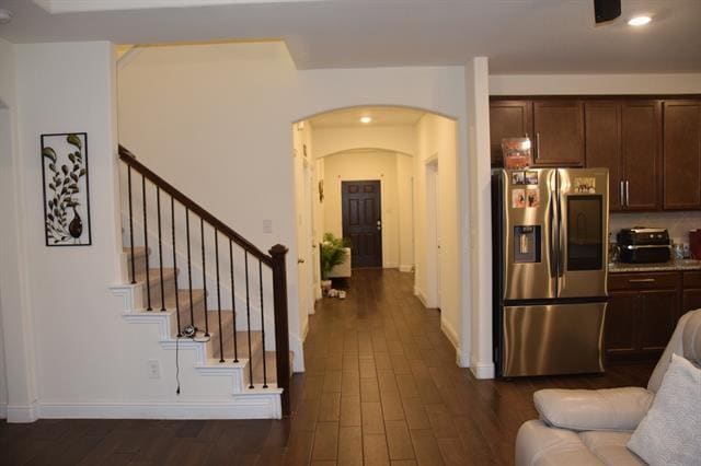 Building Photo - 414 Parkford Dr