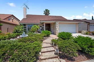 Building Photo - 1151 Oakfair Ln