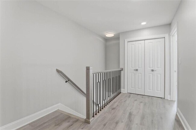 Building Photo - 49 Ivy Gates NE