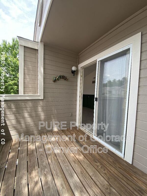 Building Photo - 5708 W Asbury Pl