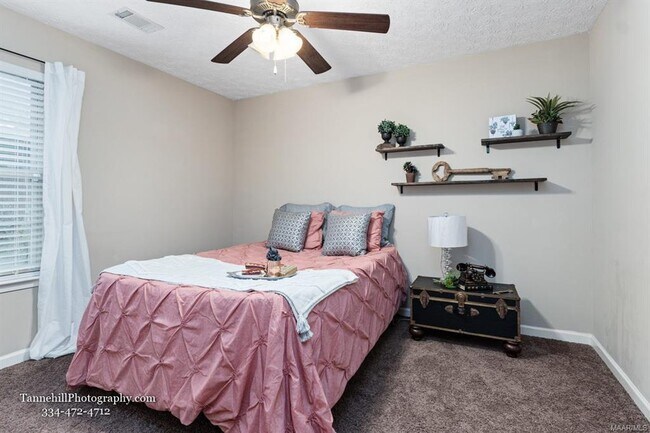 Building Photo - 1641 Buena Vista Blvd