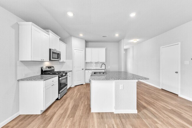 Building Photo - 1044 Raceland Rd