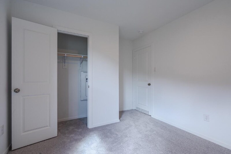 Building Photo - 6814 Flowering Ginger Ln