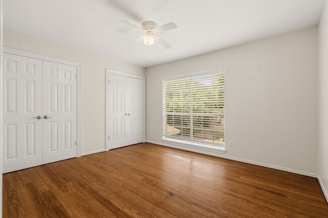 Building Photo - 14207 Woodville Gardens Dr