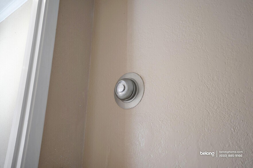 Building Photo - 663 Los Padres Blvd