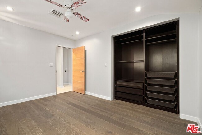 Building Photo - 22263 Buenaventura St