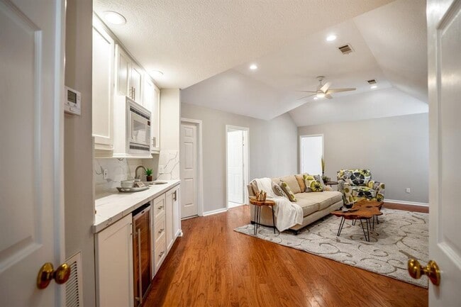 Building Photo - 63 N Windsail Pl