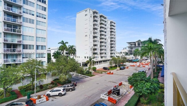 Building Photo - 1340 Lincoln Rd