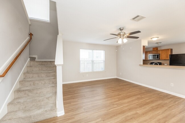 Building Photo - 1006 Vernage Rd