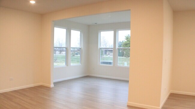 Building Photo - 2767 Lawlor Ln