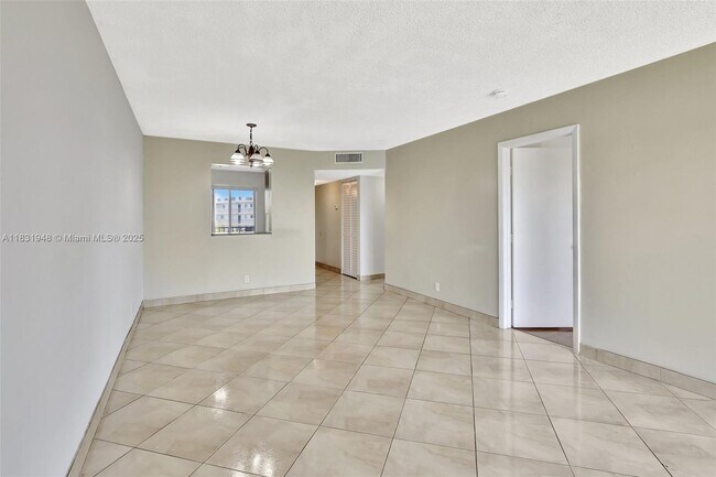 Building Photo - 8720 N Sherman Cir