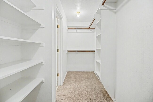 Building Photo - 3118 Pleasant Grove Dr