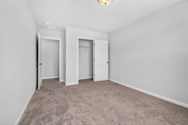 Building Photo - 5214 New Palm Ct