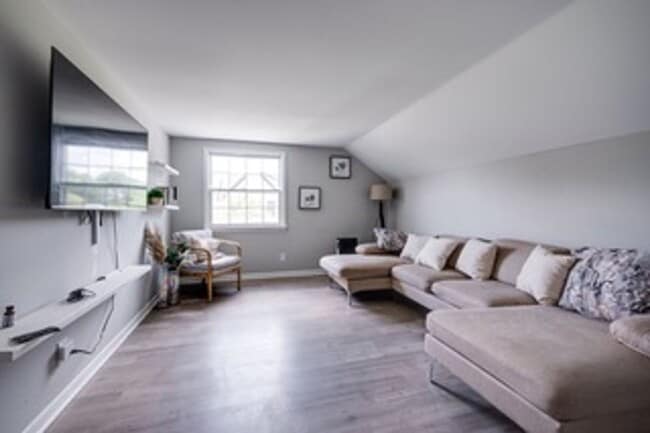 Building Photo - 4117 Utah Ave