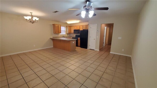 Building Photo - 2431 Bowman Dr