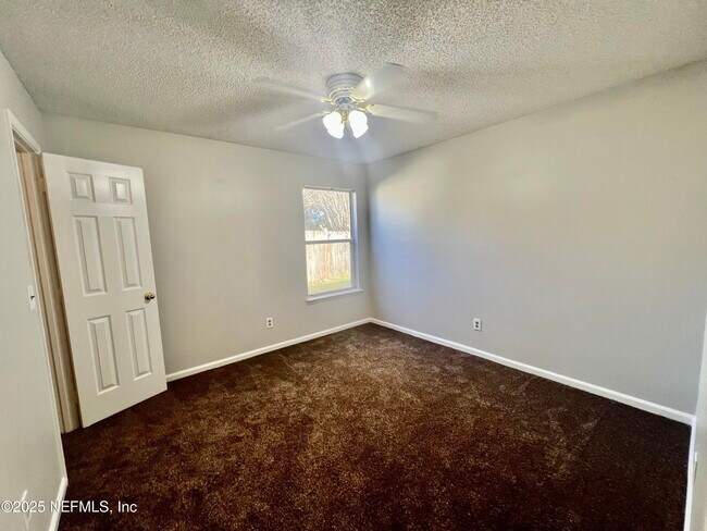 Building Photo - 2315 Companion Cir E