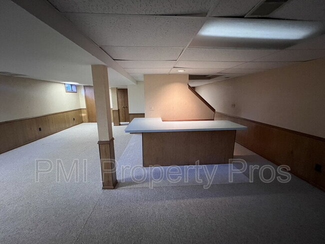 Building Photo - 3204 Chateau Ct