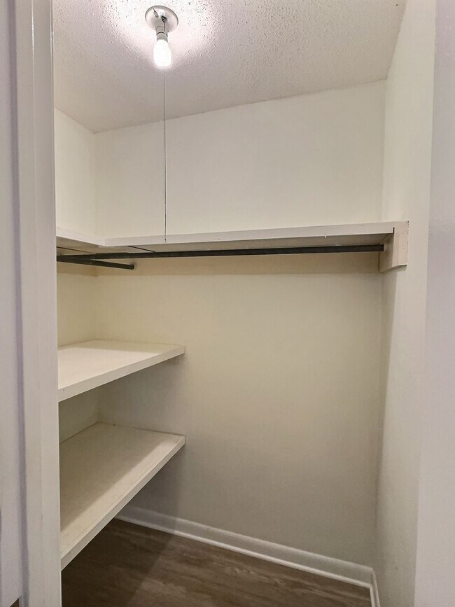 Building Photo - MOVE-IN SPECIAL! 3-Bedroom Home in Fort Ba...