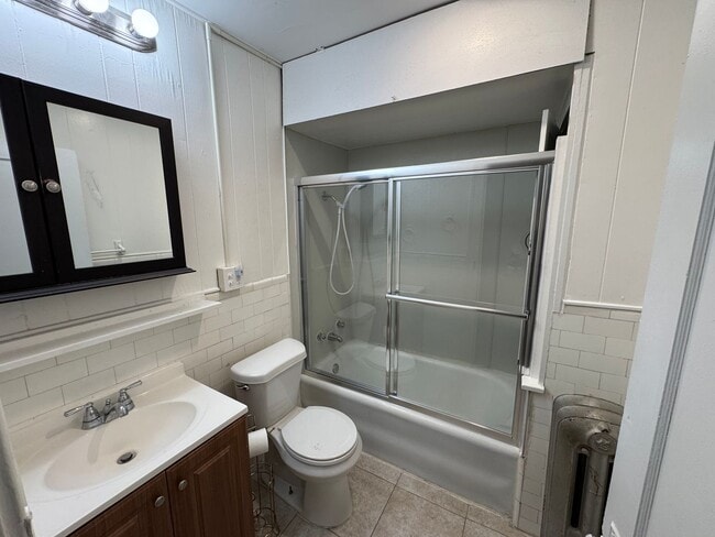 Building Photo - 12611 Franklin Blvd