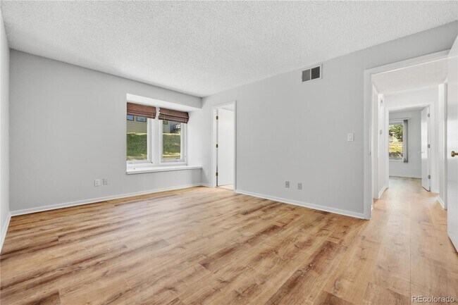 Building Photo - 23561 Genesee Village Rd