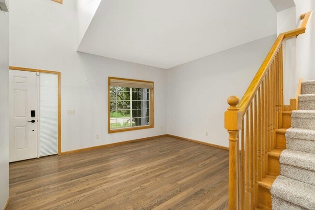 Building Photo - 10935 Eagle View Pl
