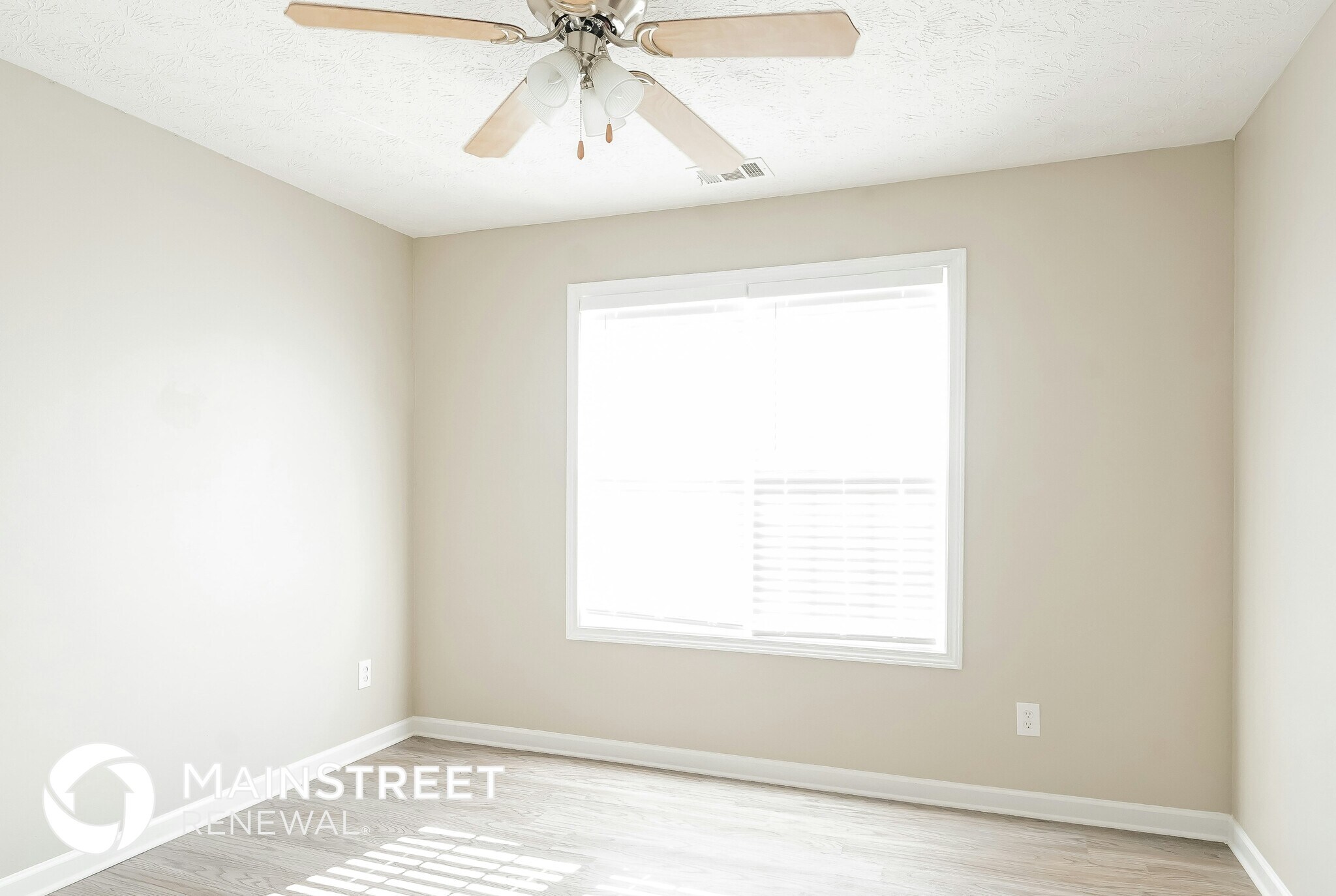 Building Photo - 5252 Miranda Way