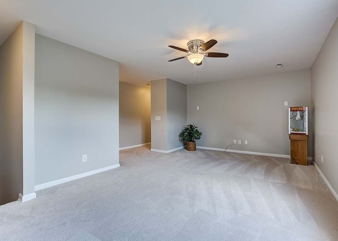 Building Photo - 1304 Fenner Ct