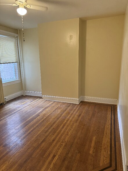 Building Photo - 2916 Guilford Ave
