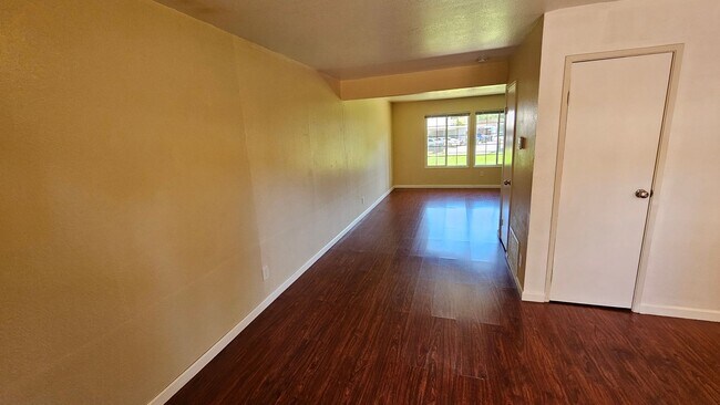 Building Photo - 3193 Tonopah Ct