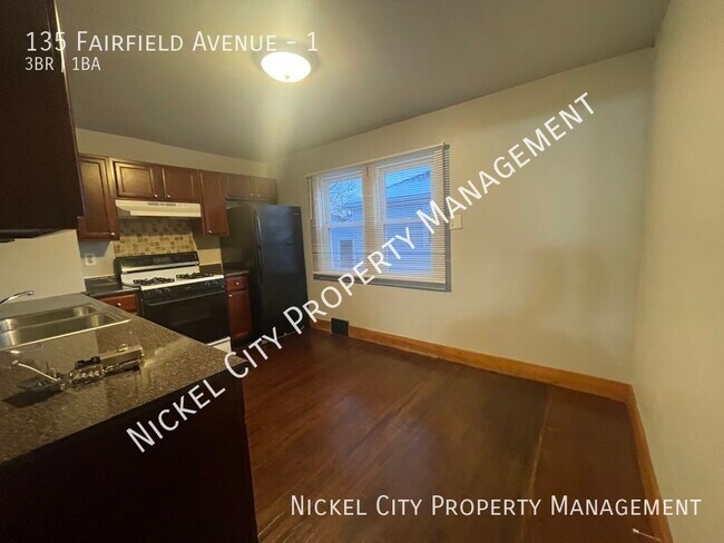 Building Photo - 135 Fairfield Ave