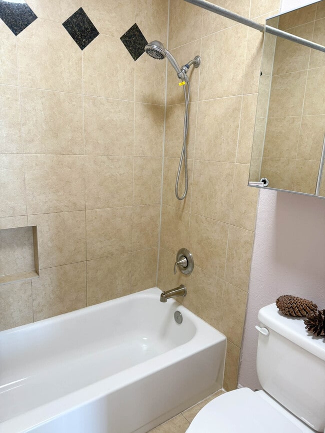 Building Photo - 4860 Rolando Ct
