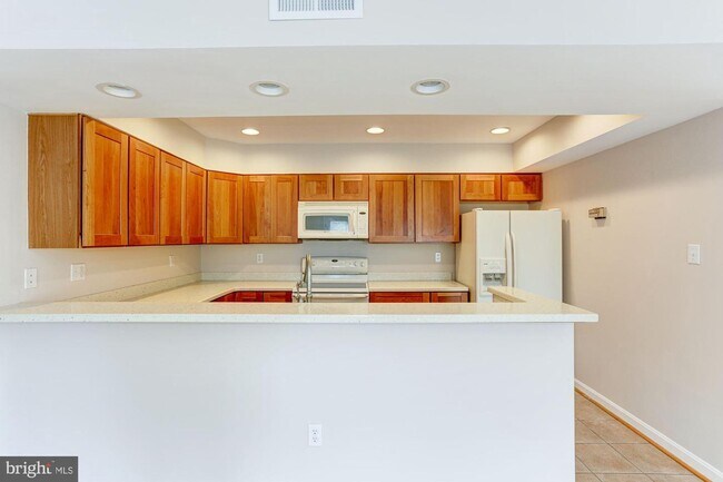Building Photo - 2A Queen Victoria Ct