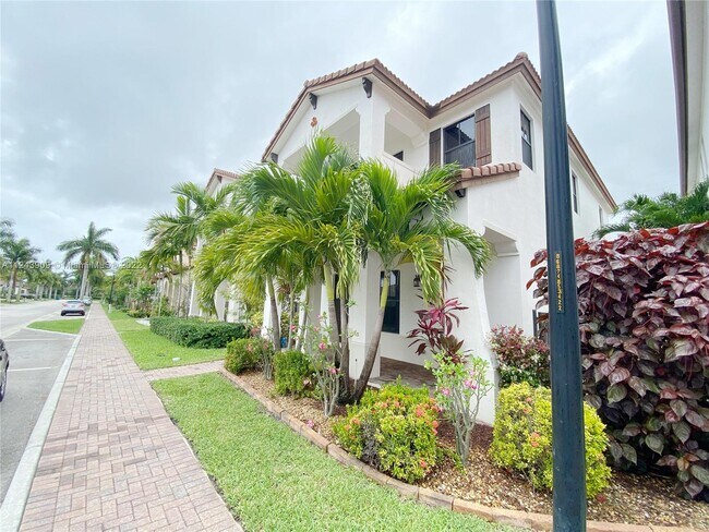 Building Photo - 3990 NW 84th Way