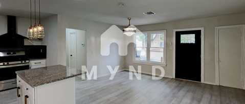 Building Photo - 1110 Clower-