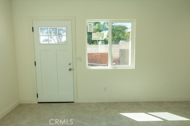 Building Photo - 2613 Strawberry Ln