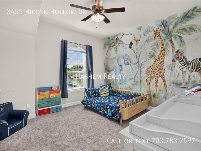 Building Photo - 3455 Hidden Holw Dr