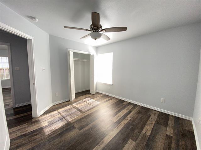 Building Photo - 924 E Annie St