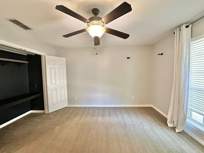Building Photo - Stunning Home in the Heart of Tyler! 3bd 2...
